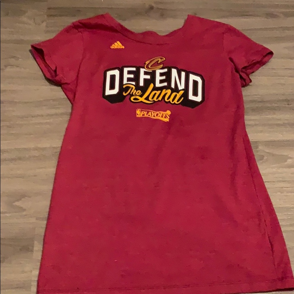 Red t-shirt